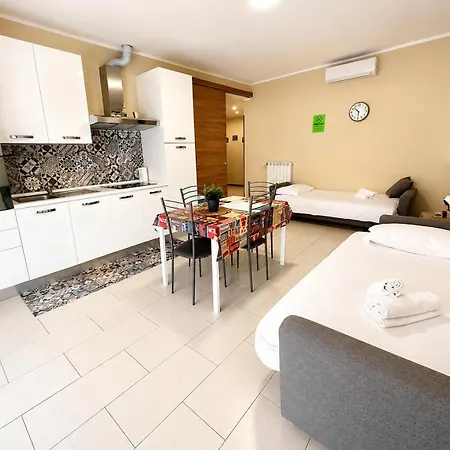 Apartahotel Grab A Flat In Coroneo 4*